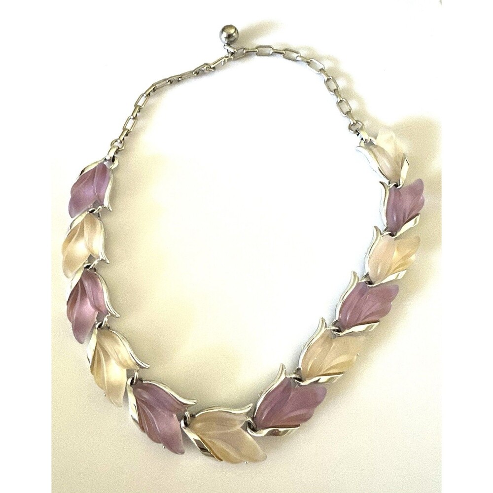 Vintage Lavender Pink Lucite Leaf Necklace Silver Tone Frosted Floral - Picture 2 of 8